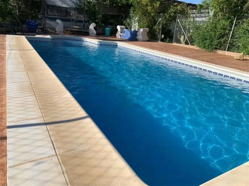 Finca rústica de 16.000 m² con vivienda en Aguaderas, Lorca